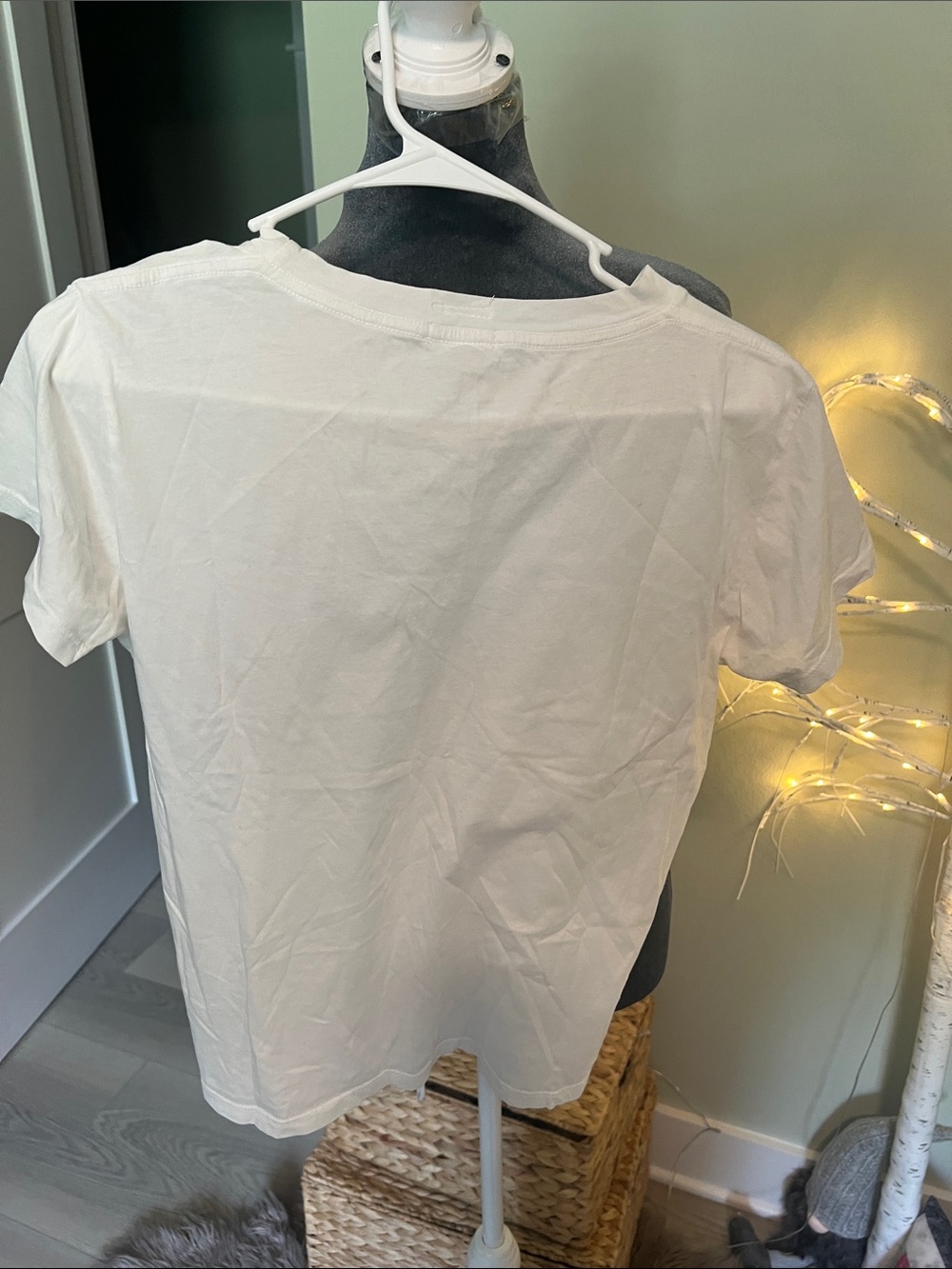 MOTHER White Tee with Red Neckline Embroidery - Picture 3 of 11